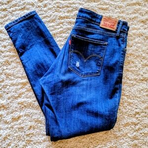 Levi Strauss & Co - 711 Skinny Jeans